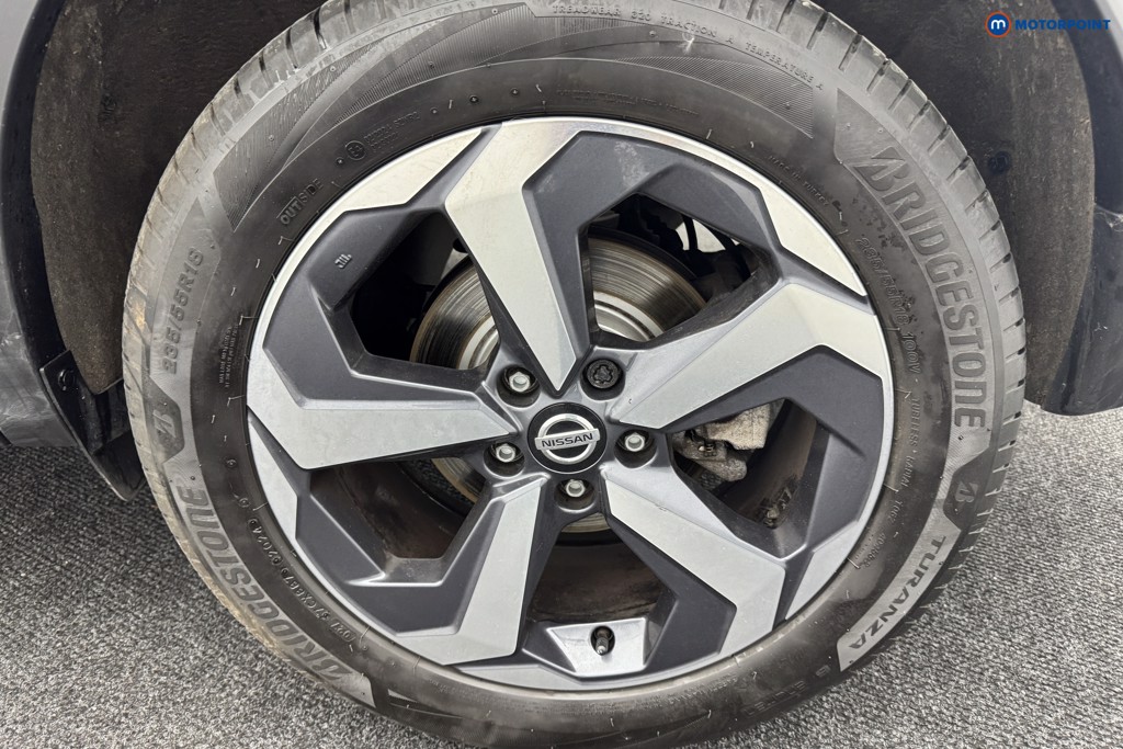 Nissan Qashqai N-Connecta Manual Petrol SUV - Stock Number (1566410) - 32nd supplementary image