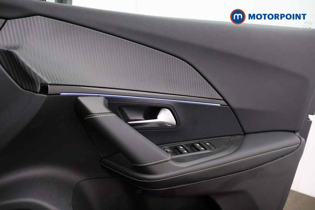 Peugeot 2008 GT Automatic Electric SUV - Stock Number (1566475) - 1st supplementary image