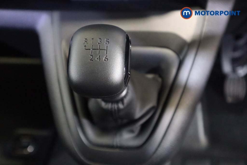 Vauxhall Vivaro PRO Manual Diesel Panel Van - Stock Number (1567172) - 5th supplementary image