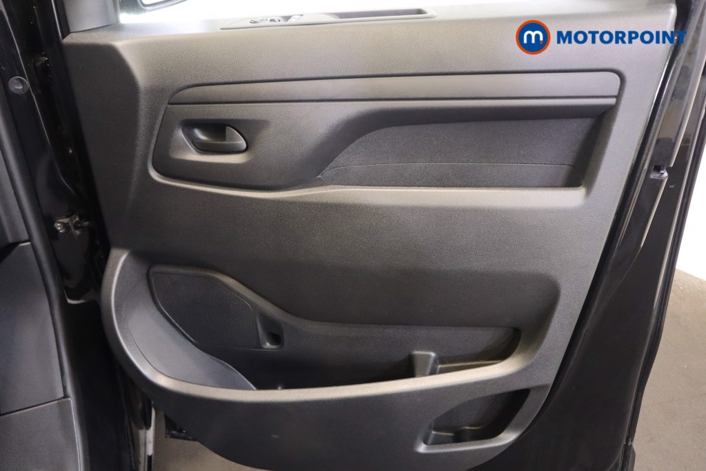 Vauxhall Vivaro PRO Manual Diesel Panel Van - Stock Number (1567172) - 13th supplementary image