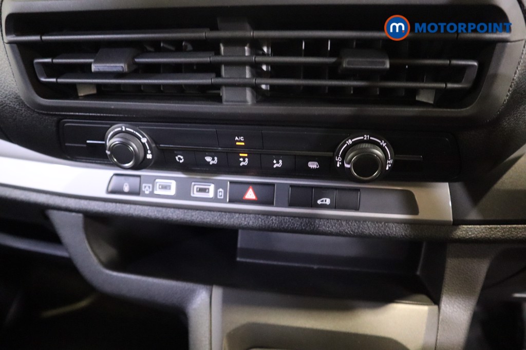 Vauxhall Vivaro PRO Manual Diesel Panel Van - Stock Number (1567172) - 21st supplementary image