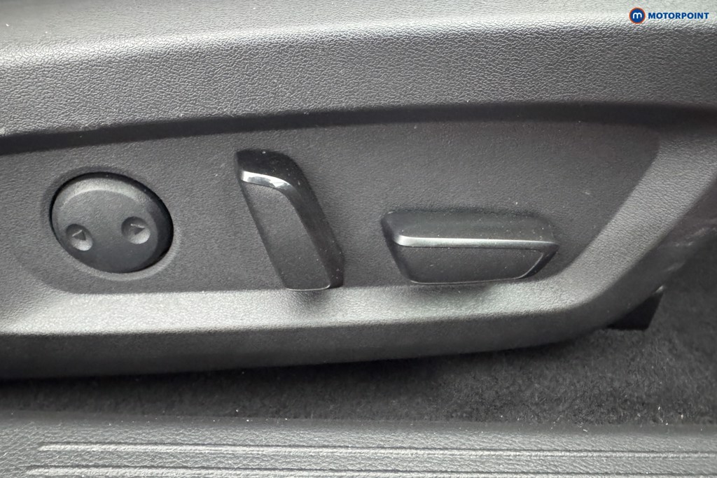 Nissan Qashqai Tekna Manual Petrol SUV - Stock Number (1567400) - 22nd supplementary image
