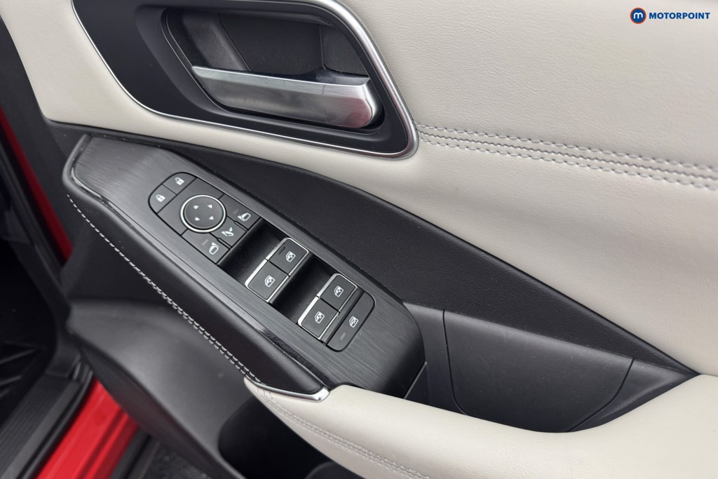 Nissan Qashqai Tekna Manual Petrol SUV - Stock Number (1567400) - 25th supplementary image