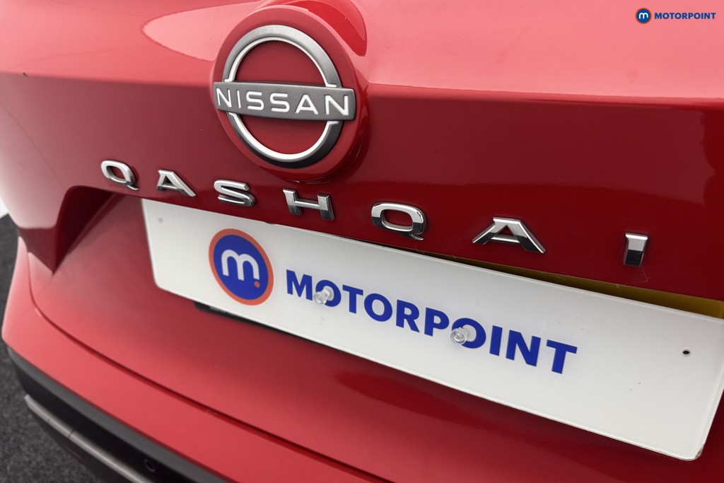 Nissan Qashqai Tekna Manual Petrol SUV - Stock Number (1567400) - 33rd supplementary image