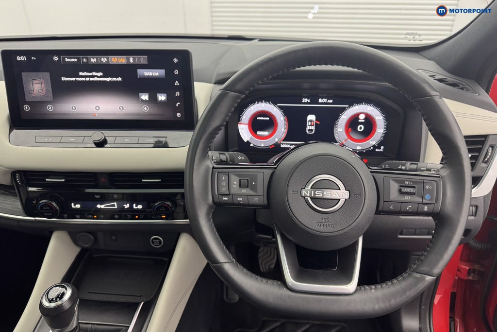 Nissan Qashqai Tekna Manual Petrol SUV - Stock Number (1567400) - 1st supplementary image