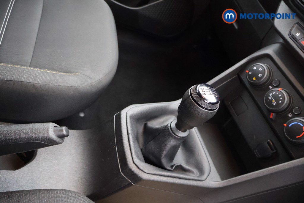 Dacia Sandero Stepway Essential Manual Petrol Hatchback - Stock Number (1567468) - 7th supplementary image