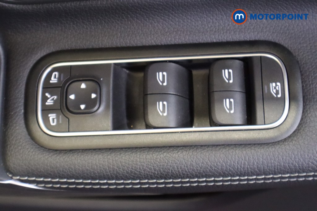 Mercedes-Benz CLA Amg Line Automatic Petrol Estate - Stock Number (1567858) - 15th supplementary image