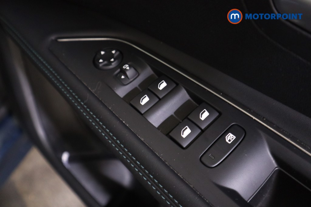 Peugeot 3008 Allure Premium Automatic Petrol SUV - Stock Number (1568447) - 9th supplementary image