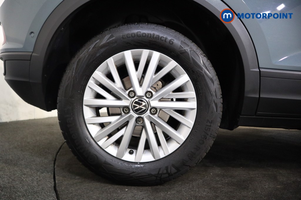 Volkswagen T-Roc Life Manual Petrol SUV - Stock Number (1568598) - 13th supplementary image