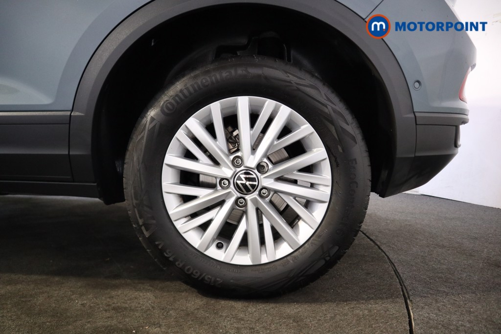 Volkswagen T-Roc Life Manual Petrol SUV - Stock Number (1568598) - 16th supplementary image
