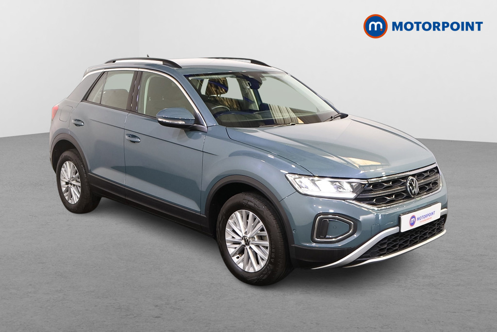 Volkswagen T-Roc Life Manual Petrol SUV - Stock Number (1568598) - Drivers side front corner