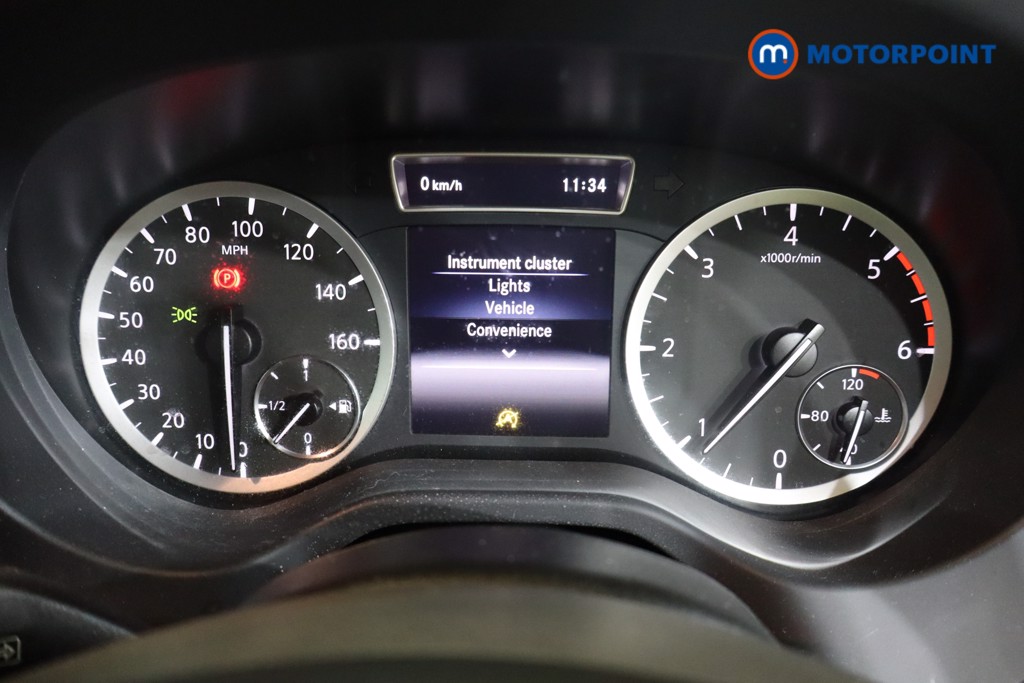 Infiniti Q30 Premium Tech Manual Diesel Hatchback - Stock Number (1569297) - 2nd supplementary image