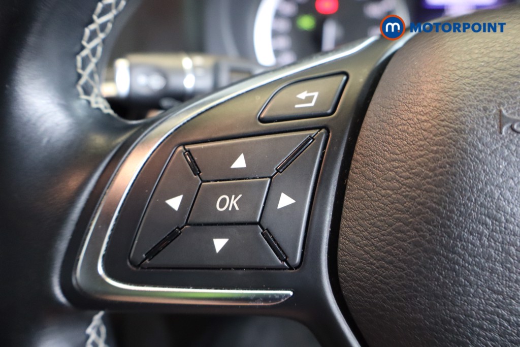 Infiniti Q30 Premium Tech Manual Diesel Hatchback - Stock Number (1569297) - 16th supplementary image