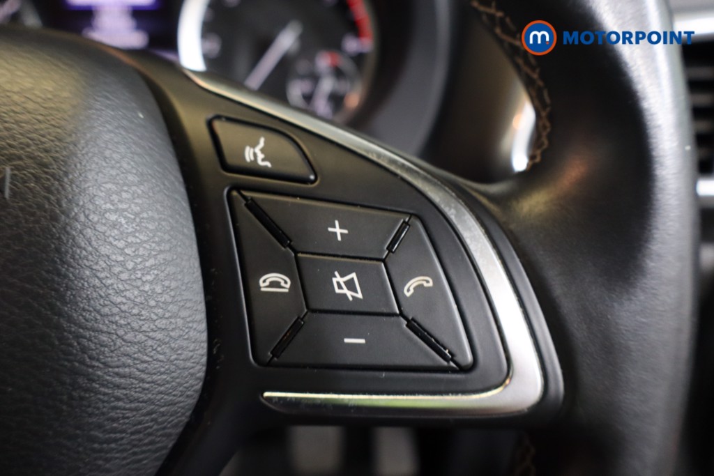 Infiniti Q30 Premium Tech Manual Diesel Hatchback - Stock Number (1569297) - 17th supplementary image