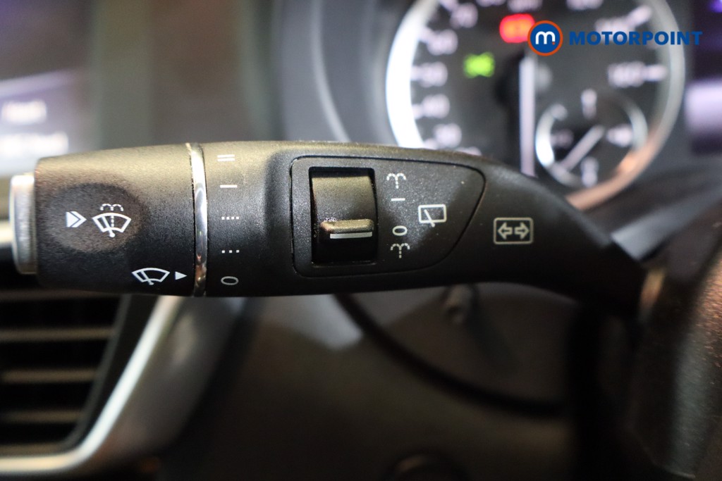 Infiniti Q30 Premium Tech Manual Diesel Hatchback - Stock Number (1569297) - 18th supplementary image