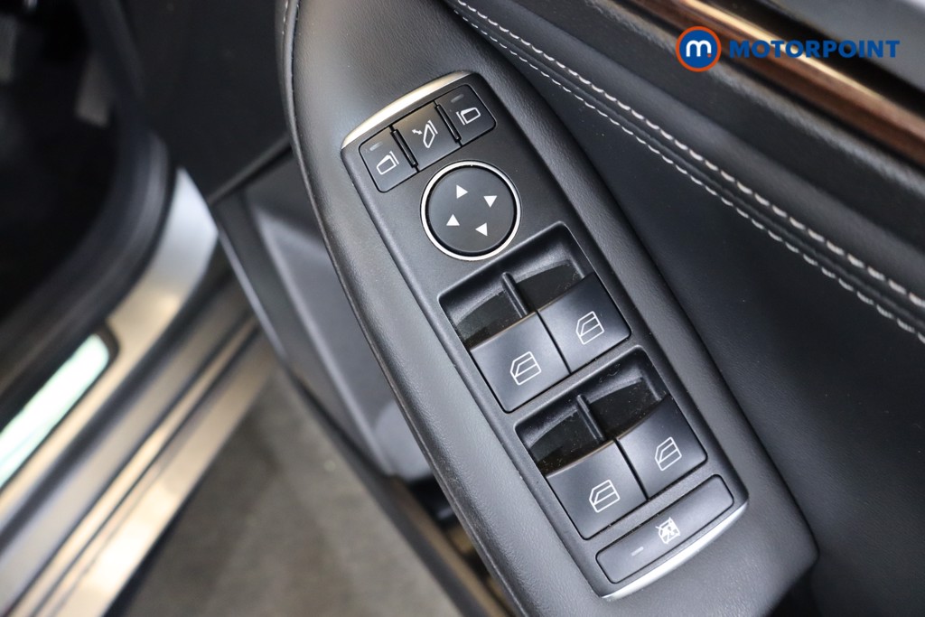 Infiniti Q30 Premium Tech Manual Diesel Hatchback - Stock Number (1569297) - 22nd supplementary image