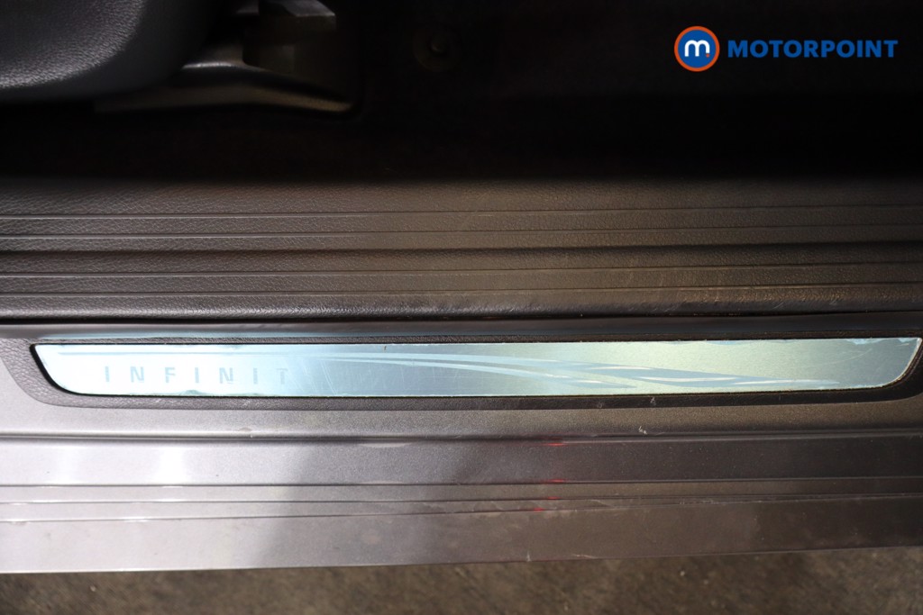 Infiniti Q30 Premium Tech Manual Diesel Hatchback - Stock Number (1569297) - 23rd supplementary image