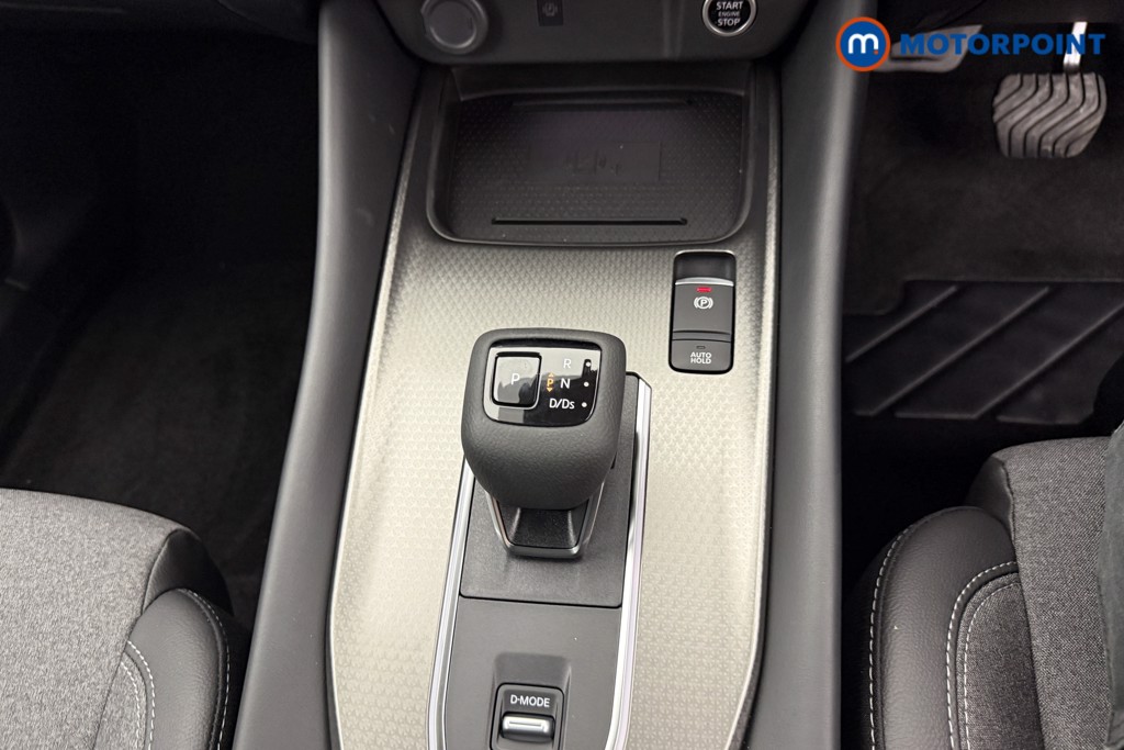 Nissan Qashqai N-Connecta Automatic Petrol SUV - Stock Number (1569466) - 11th supplementary image