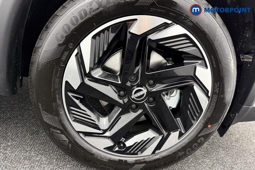 Nissan Qashqai N-Connecta Automatic Petrol SUV - Stock Number (1569466) - 32nd supplementary image