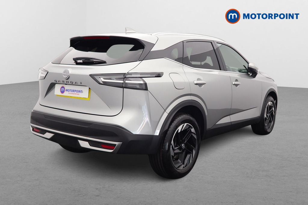 Nissan Qashqai N-Connecta Automatic Petrol SUV - Stock Number (1569466) - Drivers side rear corner