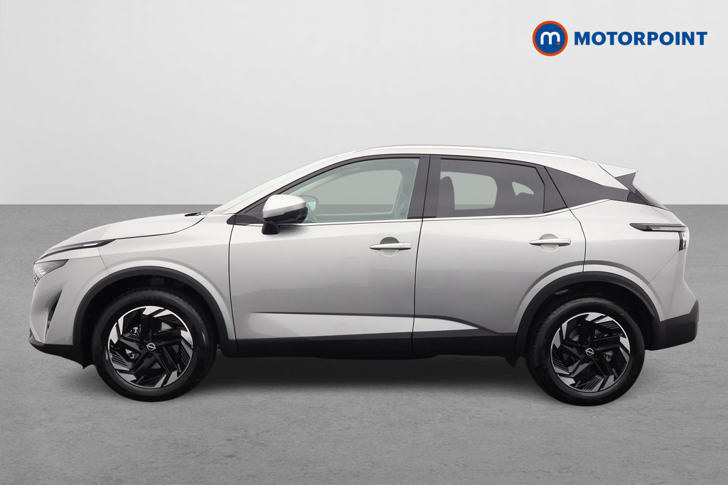 Nissan Qashqai N-Connecta Automatic Petrol SUV - Stock Number (1569466) - Passenger side