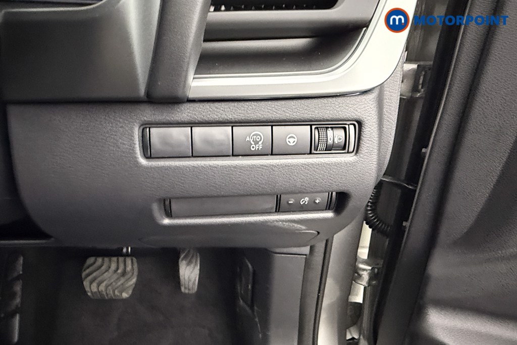 Nissan Qashqai N-Connecta Automatic Petrol SUV - Stock Number (1569468) - 14th supplementary image