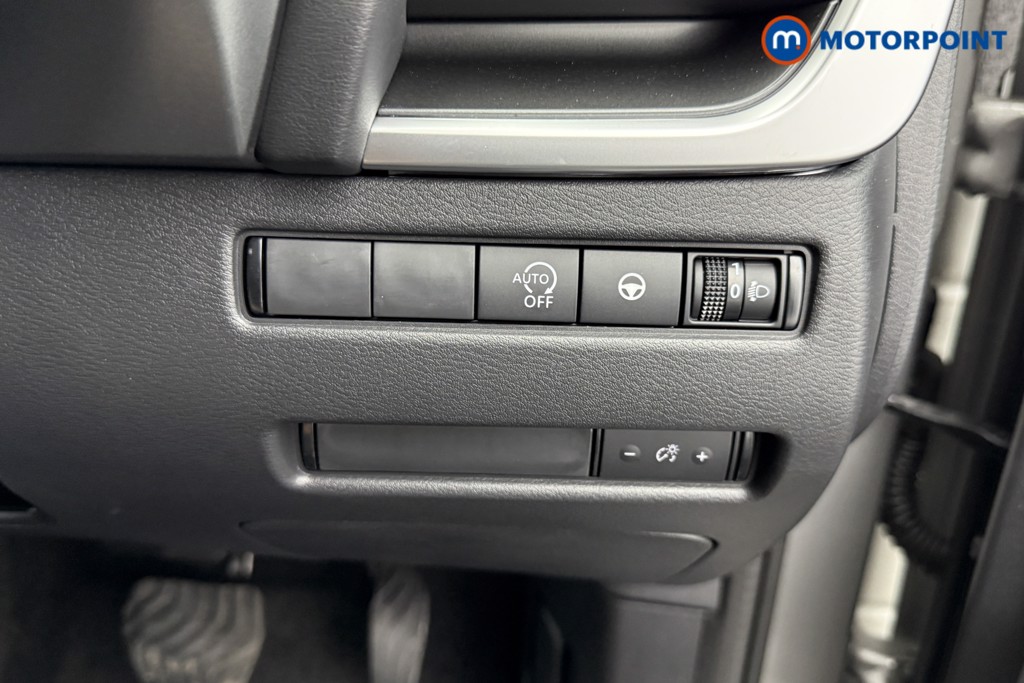 Nissan Qashqai N-Connecta Automatic Petrol SUV - Stock Number (1569469) - 14th supplementary image