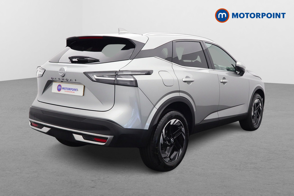 Nissan Qashqai N-Connecta Automatic Petrol SUV - Stock Number (1569469) - Drivers side rear corner