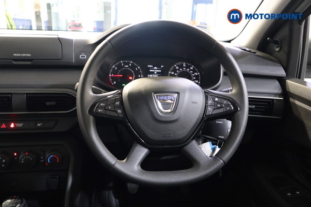 Dacia Sandero Essential Manual Petrol Hatchback - Stock Number (1569685) - 2nd supplementary image