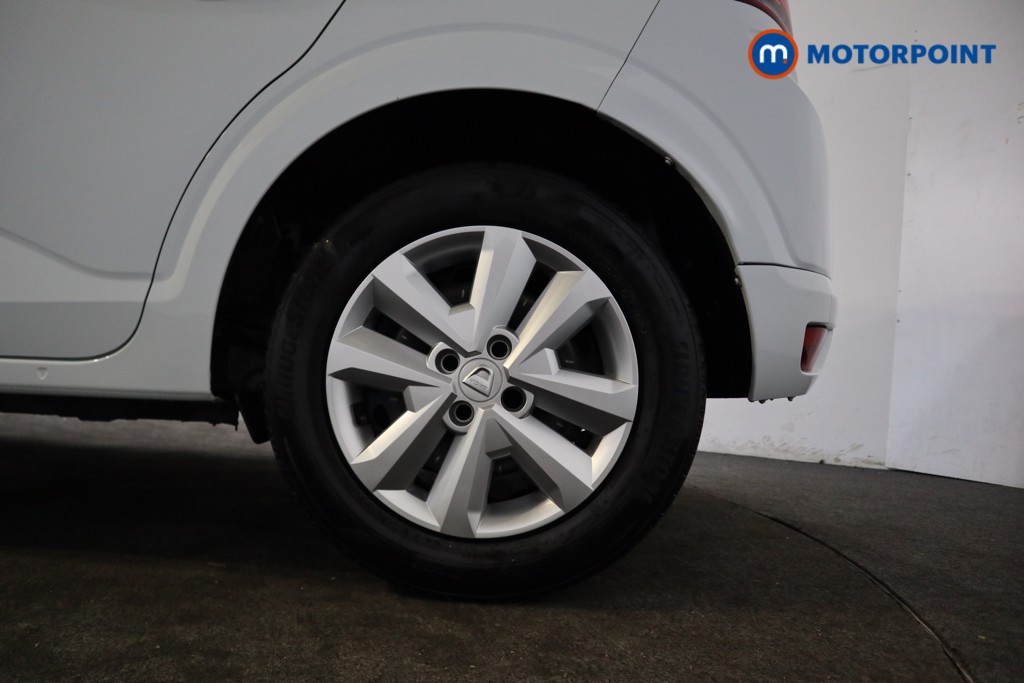 Dacia Sandero Essential Manual Petrol Hatchback - Stock Number (1569685) - 15th supplementary image