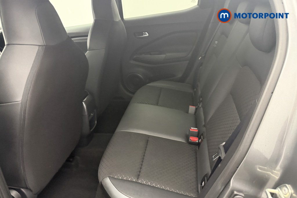 Nissan Juke N-Connecta Automatic Petrol SUV - Stock Number (1569828) - 2nd supplementary image