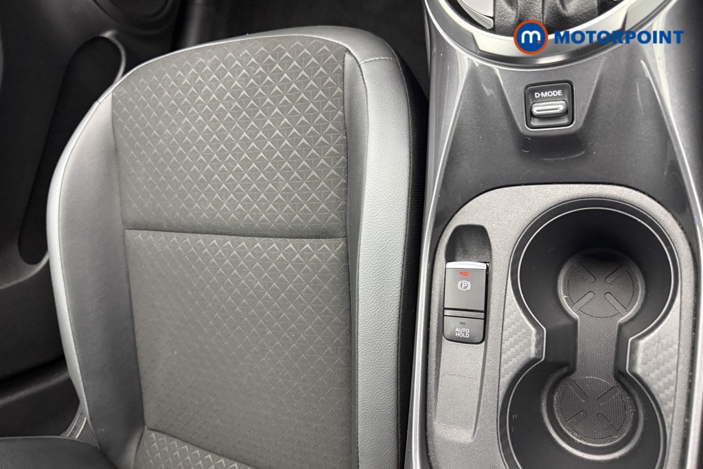 Nissan Juke N-Connecta Automatic Petrol SUV - Stock Number (1569828) - 12th supplementary image