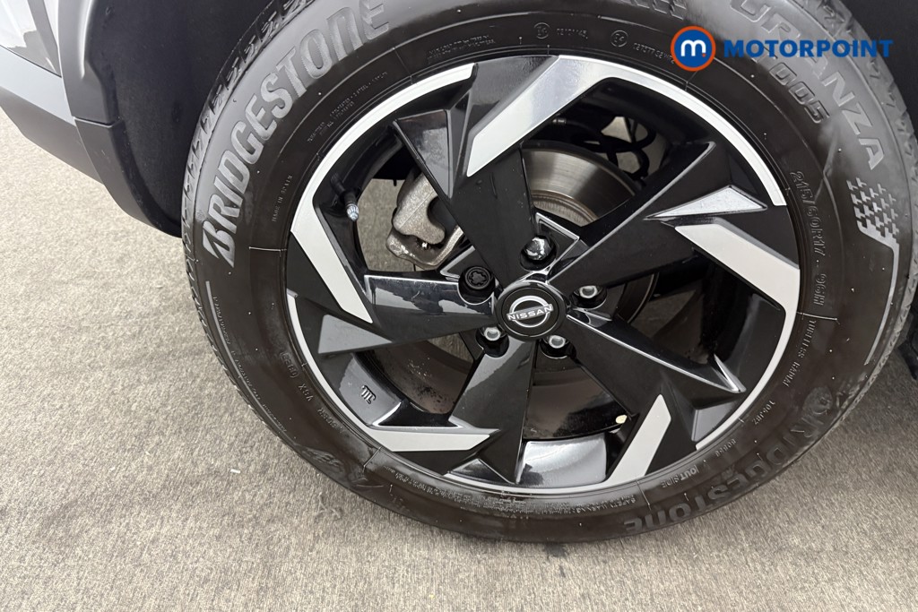 Nissan Juke N-Connecta Automatic Petrol SUV - Stock Number (1569828) - 19th supplementary image