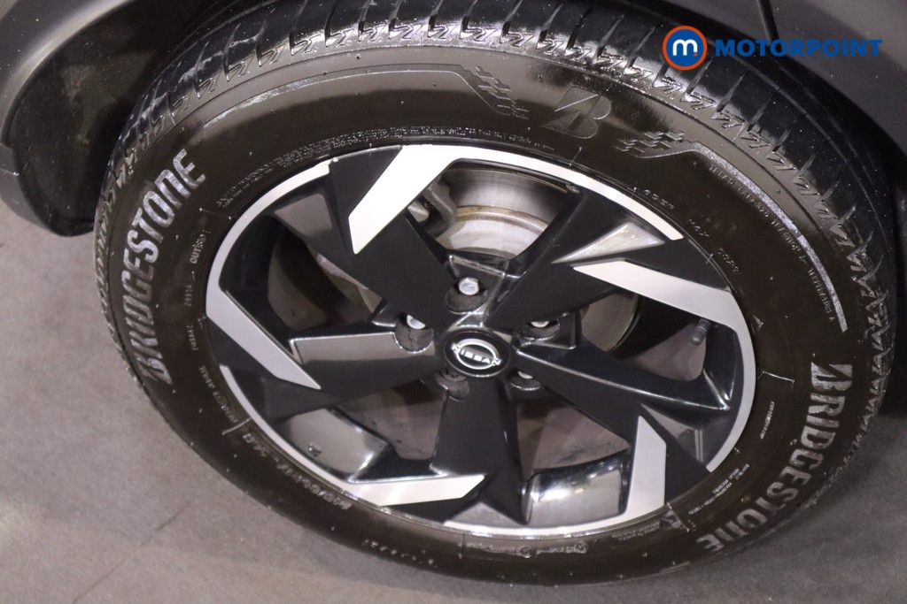 Nissan Juke N-Connecta Automatic Petrol SUV - Stock Number (1569836) - 12th supplementary image