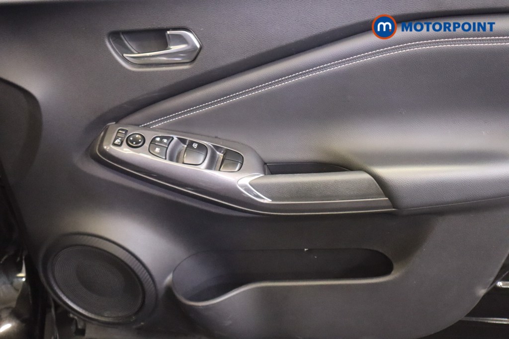 Nissan Juke N-Connecta Automatic Petrol SUV - Stock Number (1569836) - 13th supplementary image