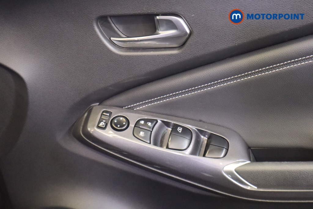 Nissan Juke N-Connecta Automatic Petrol SUV - Stock Number (1569836) - 14th supplementary image