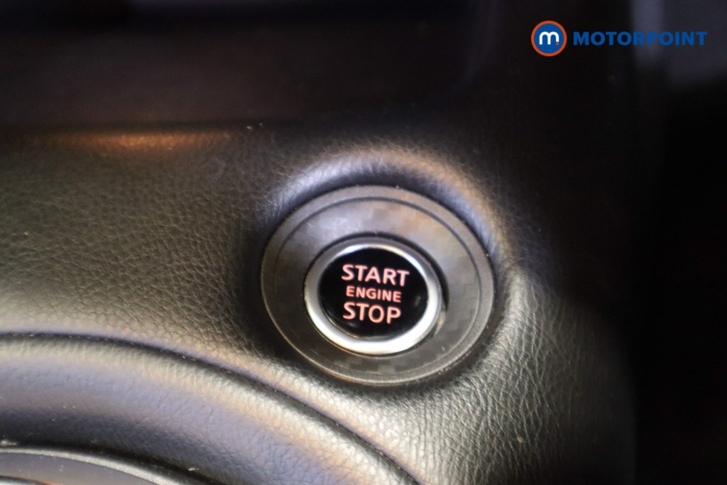 Nissan Juke N-Connecta Automatic Petrol SUV - Stock Number (1569836) - 20th supplementary image