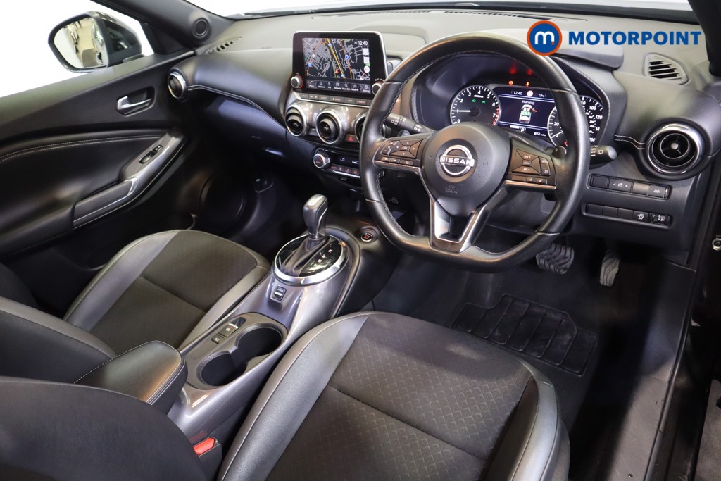 Nissan Juke N-Connecta Automatic Petrol SUV - Stock Number (1569836) - 1st supplementary image