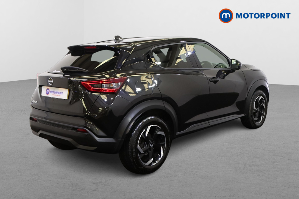 Nissan Juke N-Connecta Automatic Petrol SUV - Stock Number (1569836) - Drivers side rear corner