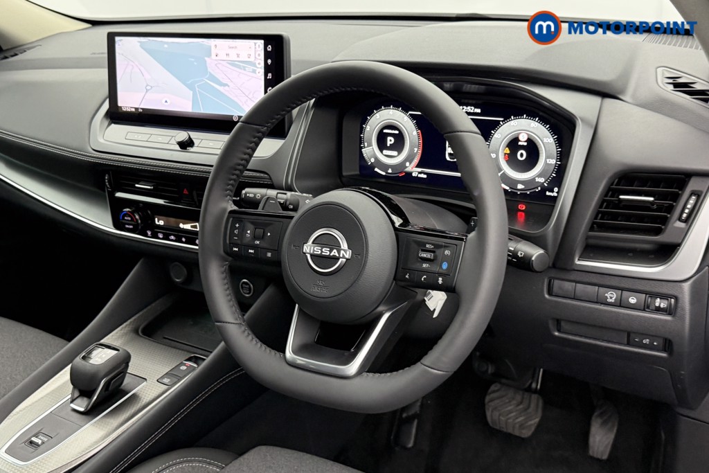 Nissan Qashqai N-Connecta Automatic Petrol SUV - Stock Number (1569870) - 4th supplementary image