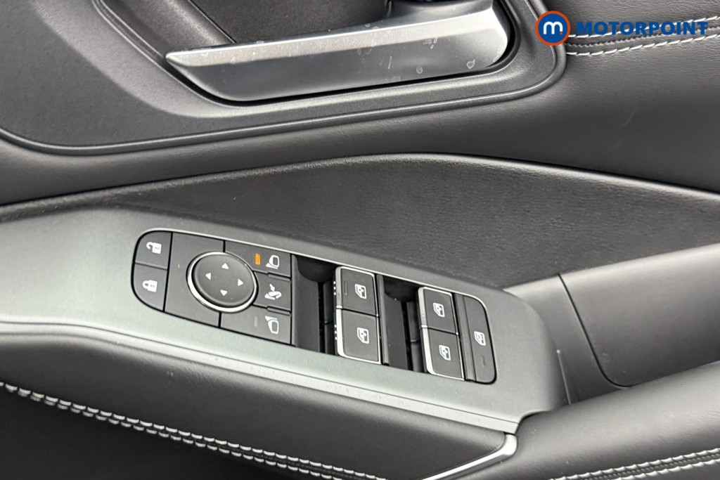 Nissan Qashqai N-Connecta Automatic Petrol SUV - Stock Number (1569870) - 15th supplementary image