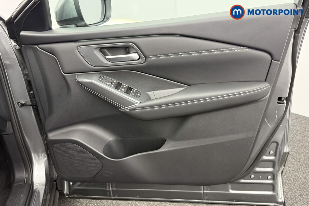 Nissan Qashqai N-Connecta Automatic Petrol SUV - Stock Number (1569870) - 16th supplementary image
