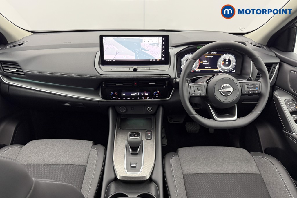 Nissan Qashqai N-Connecta Automatic Petrol SUV - Stock Number (1569870) - 1st supplementary image