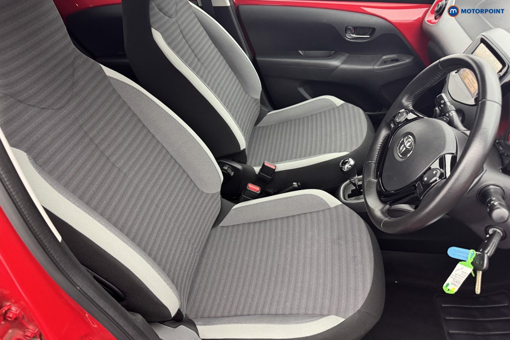 Toyota Aygo X-Play Automatic Petrol Hatchback - Stock Number (1569956) - 5th supplementary image