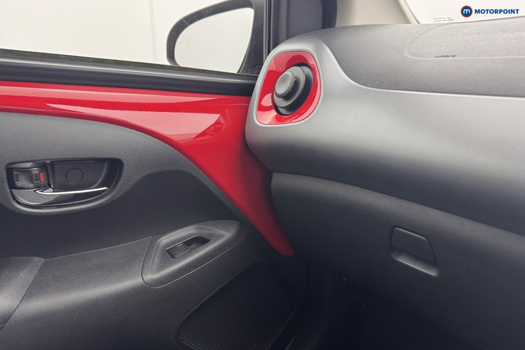 Toyota Aygo X-Play Automatic Petrol Hatchback - Stock Number (1569956) - 16th supplementary image
