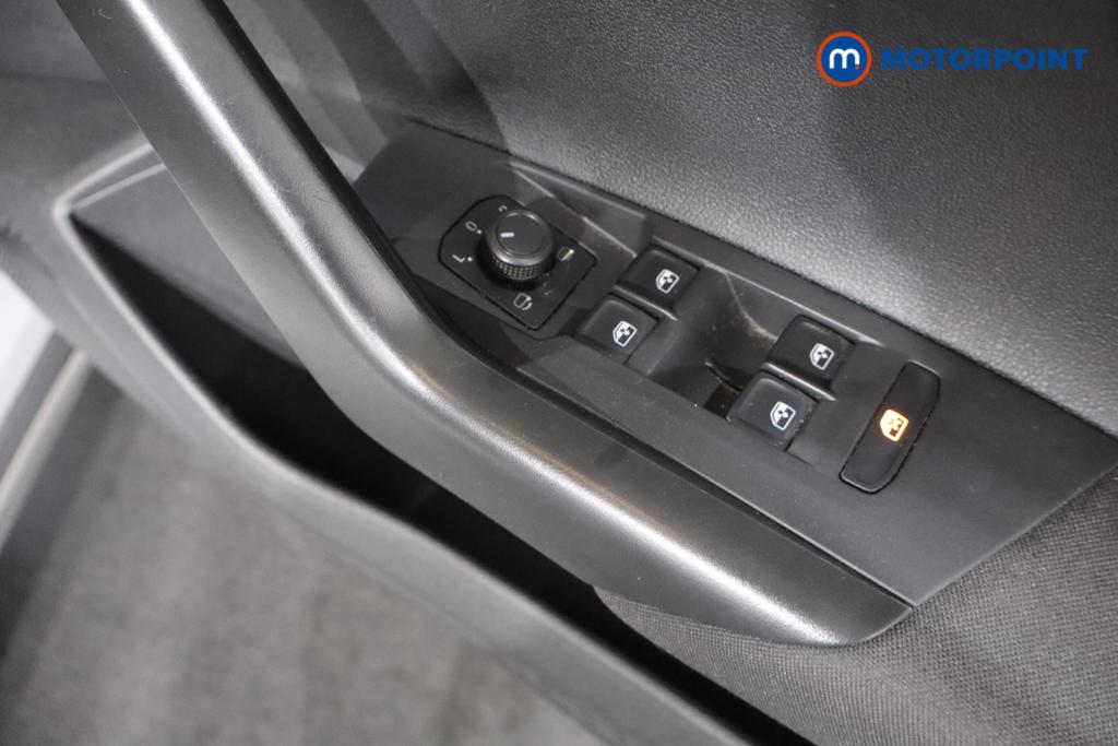 Volkswagen Taigo Life Manual Petrol SUV - Stock Number (1570702) - 9th supplementary image