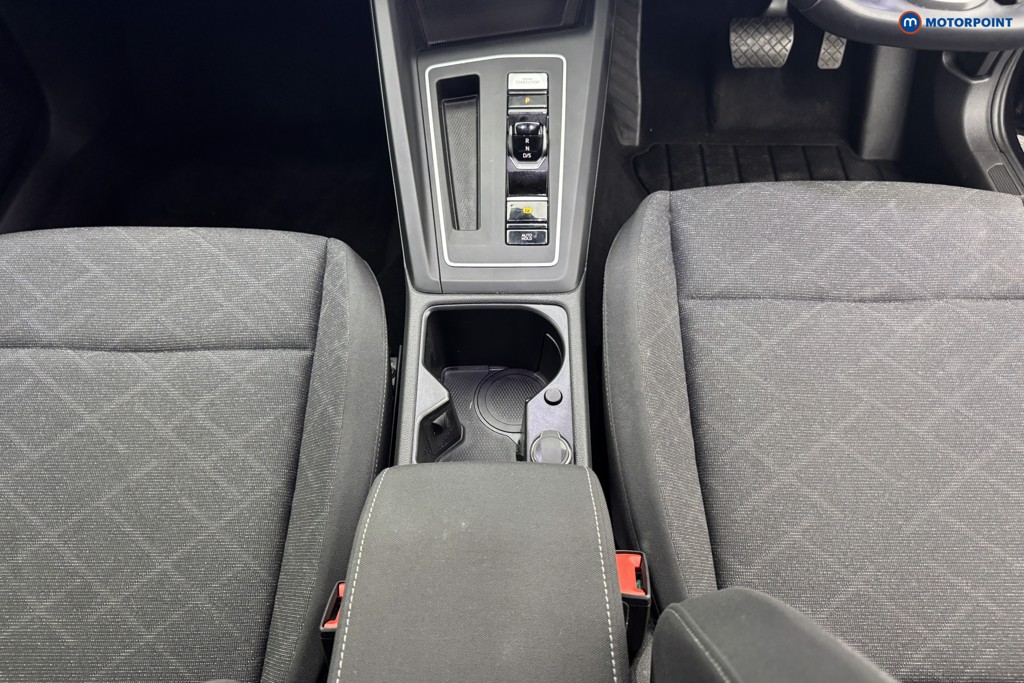 Volkswagen Golf Life Automatic Petrol Hatchback - Stock Number (1570845) - 11th supplementary image