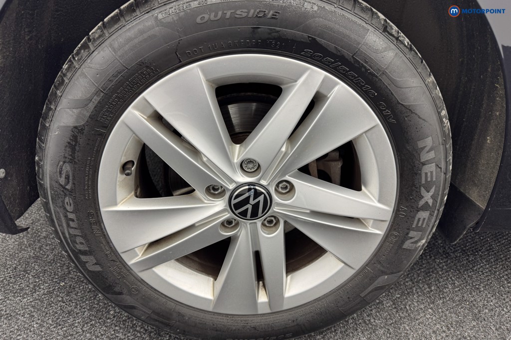 Volkswagen Golf Life Automatic Petrol Hatchback - Stock Number (1570845) - 35th supplementary image
