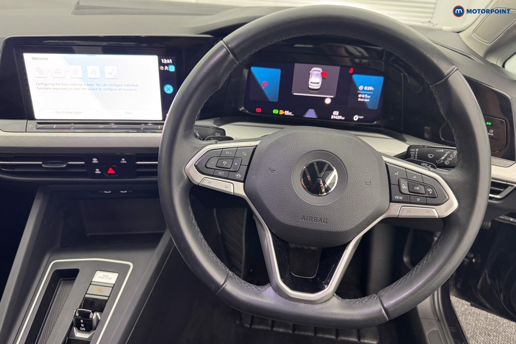 Volkswagen Golf Life Automatic Petrol Hatchback - Stock Number (1570845) - 1st supplementary image