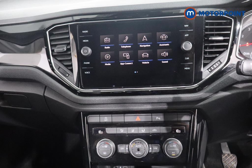 Volkswagen T-Roc Black Edition Manual Petrol SUV - Stock Number (1571206) - 2nd supplementary image